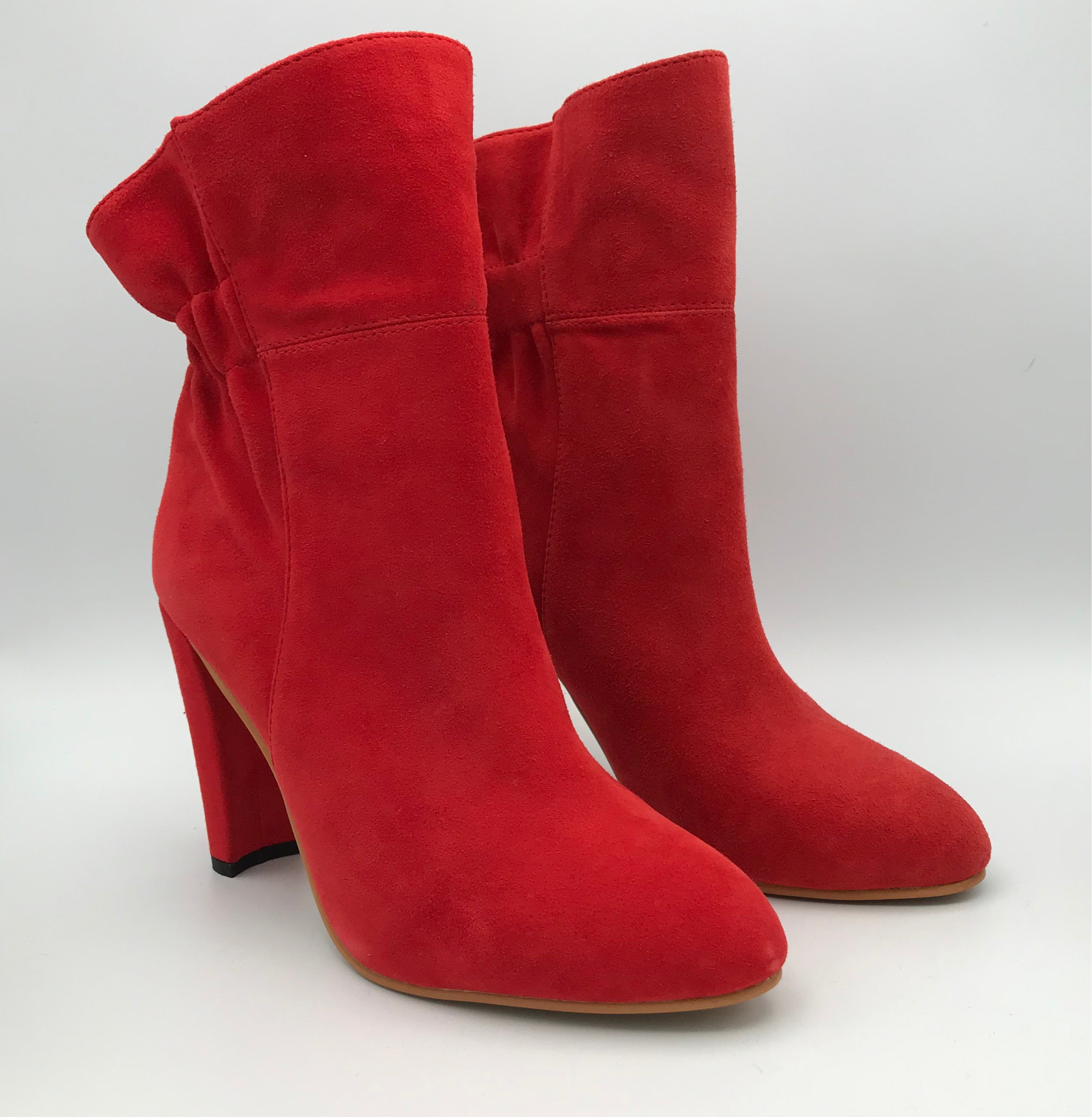 Round-Headed Red Suede Semicircular Coarse Heels Ankle Boots