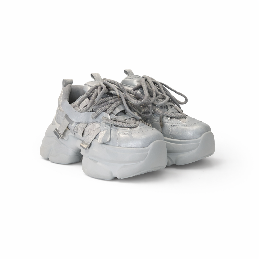 Ultra Chunky Sneaker