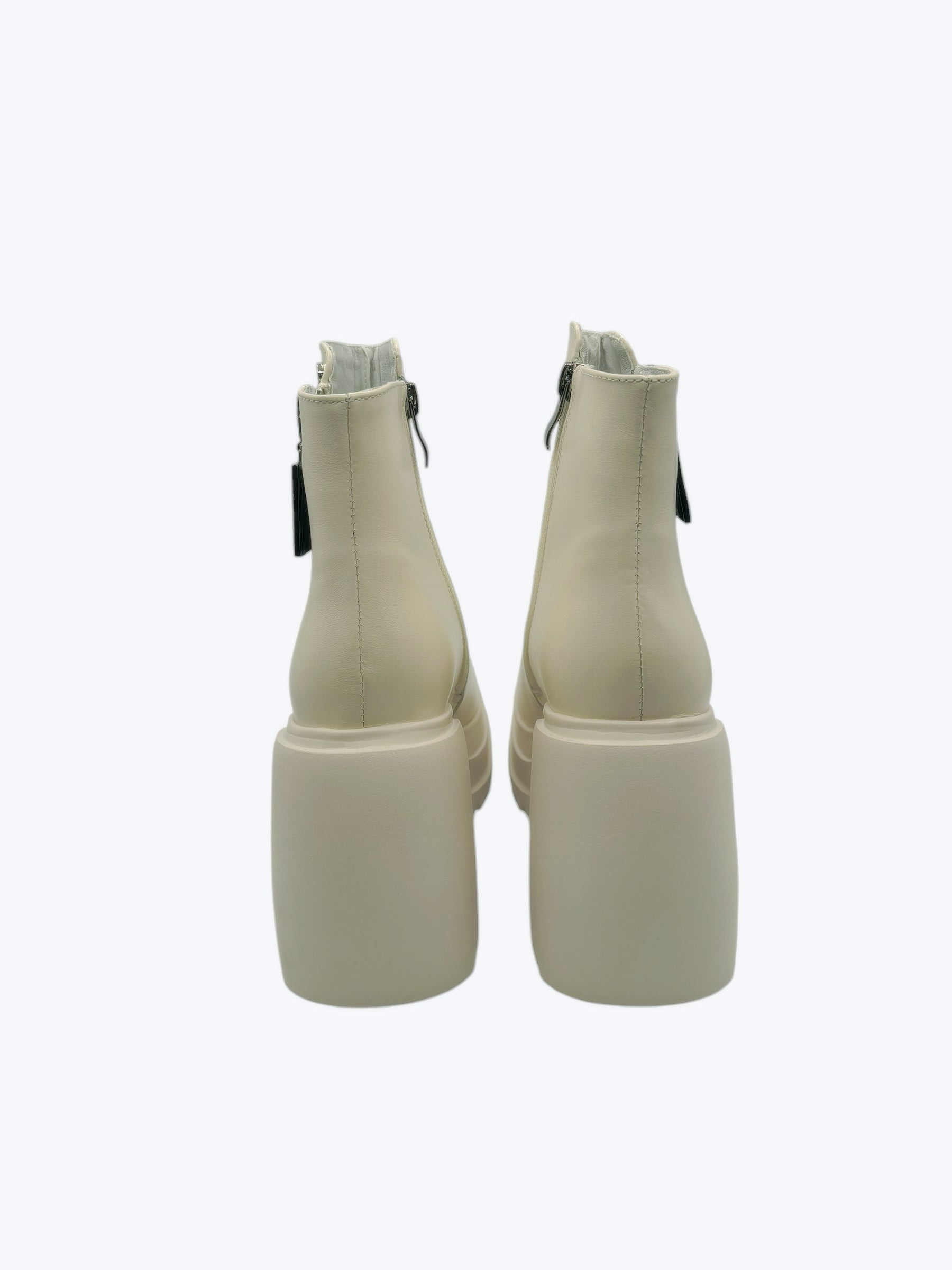 Calfskin High-Heeled Buckle Boots