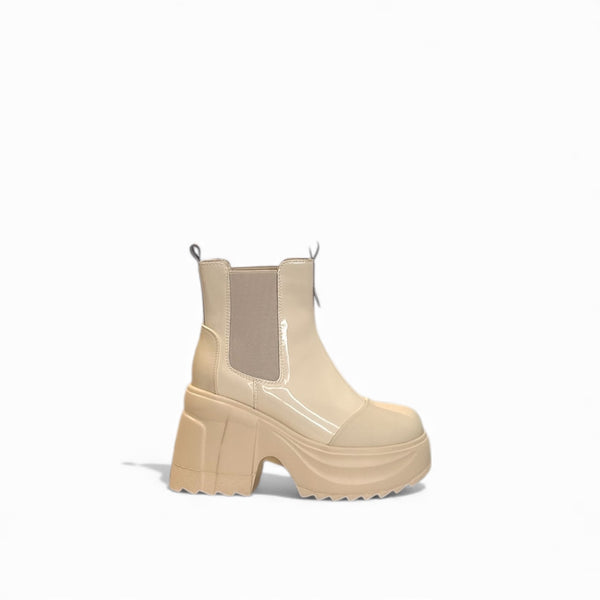 Gloss Chelsea Bootie