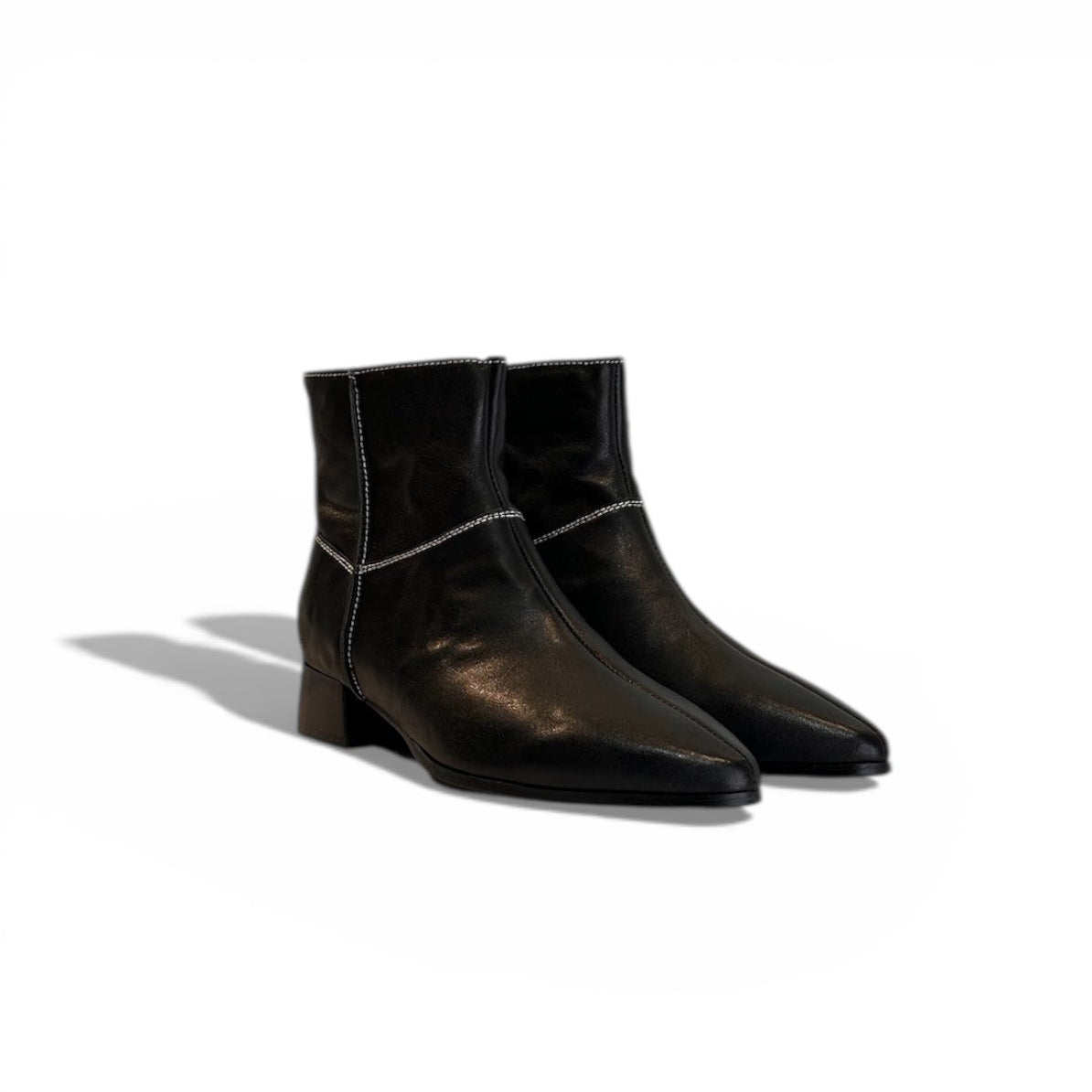 Contour Stitch Boot