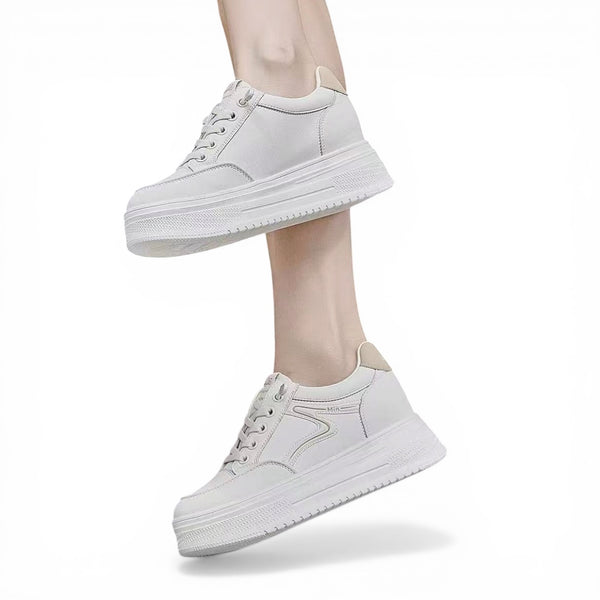 Linea Lift Sneaker