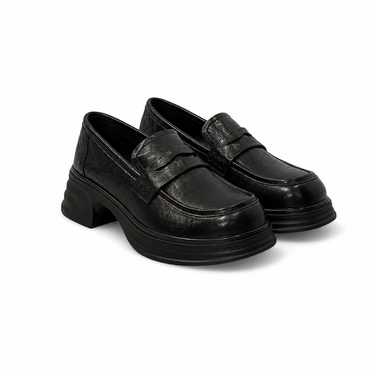 Edge Penny Loafer